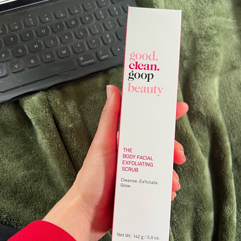 Exfoliating Scrub - White and Pink